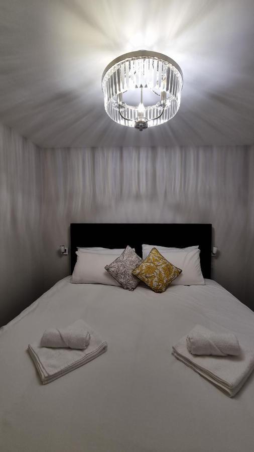 Moxie Apartments Belfast Bagian luar foto